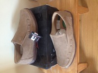 Cushion Walk Beige Casual Shoes - Size 11 Mens. ^ Cushion Walk Beige Casual Shoes - Size 11 Mens. ^