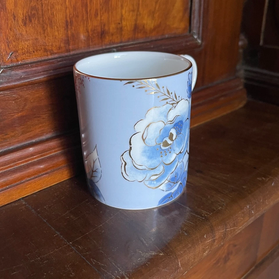 Taza de café Wedgwood Blue Peony Bone China. ¡Difícil de encontrar! Foto 3 de 4