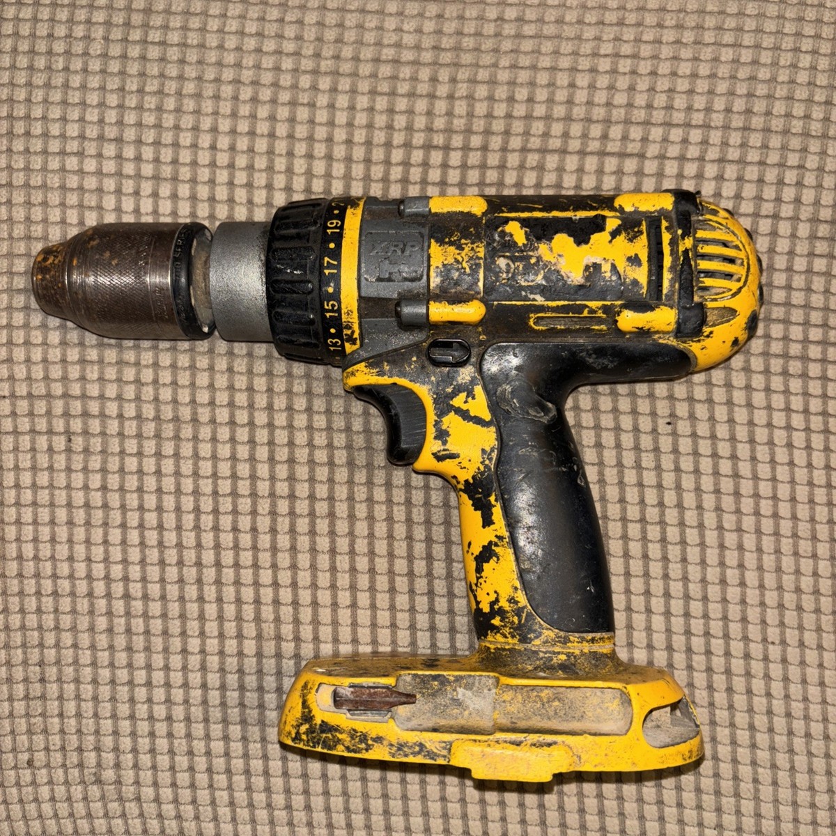 DEWALT Dc988 18v Li-ion 1/2