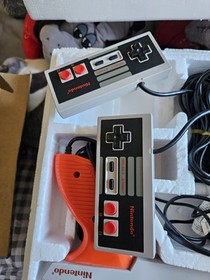 NES Nintendo Action Set Original Box Foam Tray with Mario Bros & Duck Hunt VGC