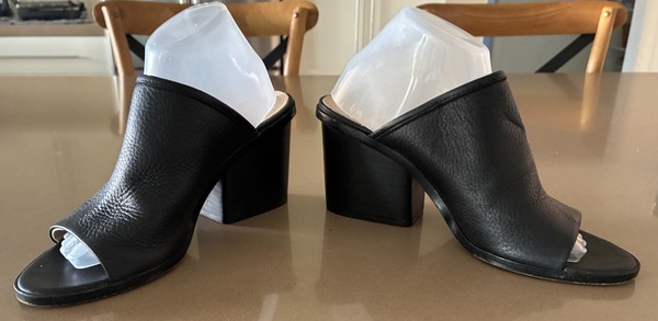 MIMCO "The Charmer" Mule Black Leather Size 41 Chunky Block Heel Open Toes