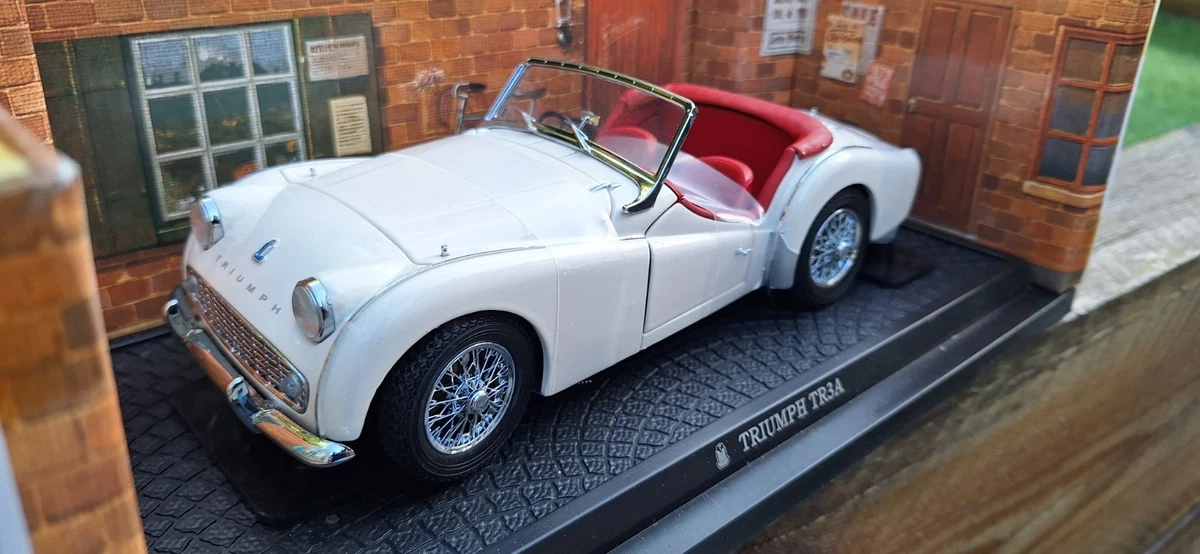 Kyosho Triumph 1:18 Scale Diecast & Toy Vehicles for sale | eBay