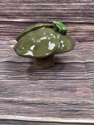 Vintage Ceramic Short Stem Green Mushroom Figurine Statue W/ Frog On Top - Image 1 of 4
