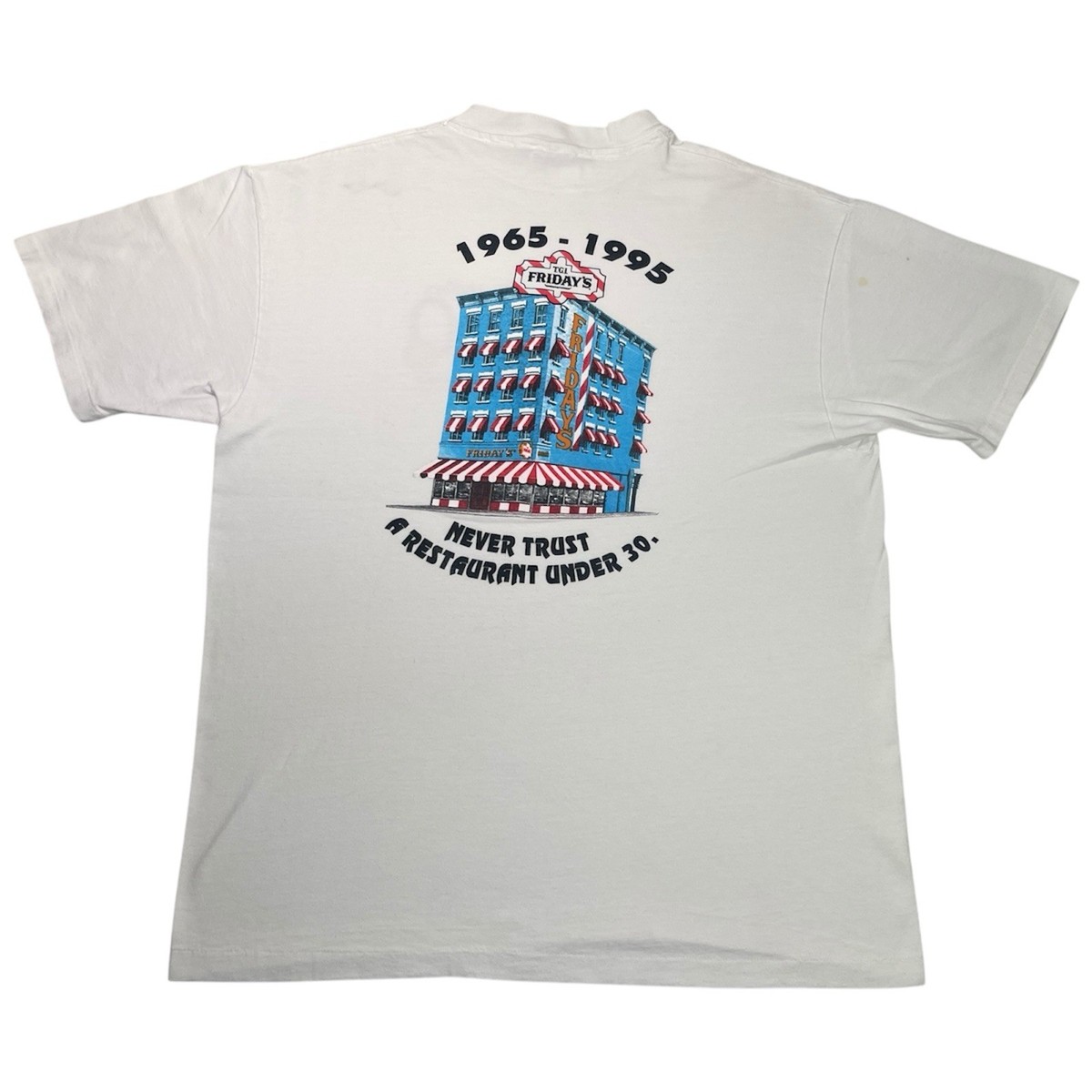 VTG 1995 TGI Fridays 30th Anniversary Tallahassee Hanes T shirt L 22” x 28.5” View 2