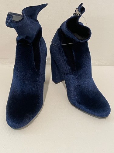 Steve Madden Brisk Women's Navy Blue Velvet Ankle Booties Block Heel Size 7M
