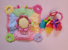 Nuby Love n' Care Pastels Plush FLOWER Teething Blankie/Ice Gel Teether Keys Set
