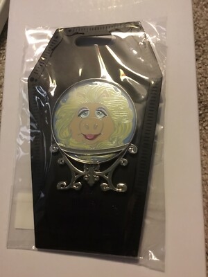 Disney D23 MOG WDI Muppets Haunted Mansion Miss Piggy Madame Leota Pigota LE Pin