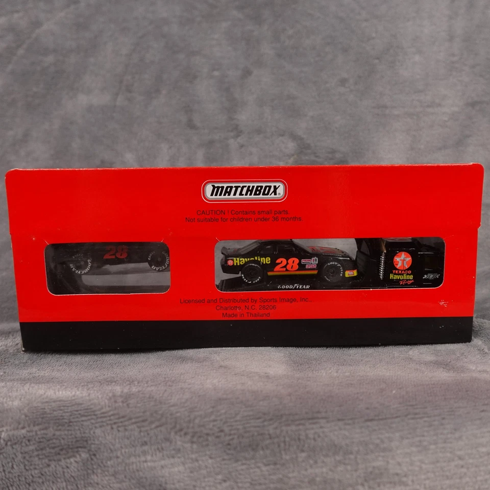 Vintage Matchbox Team Convoy 28 Havoline NASCAR Hauler Set 1993 Limited Edition - Image 2 of 4