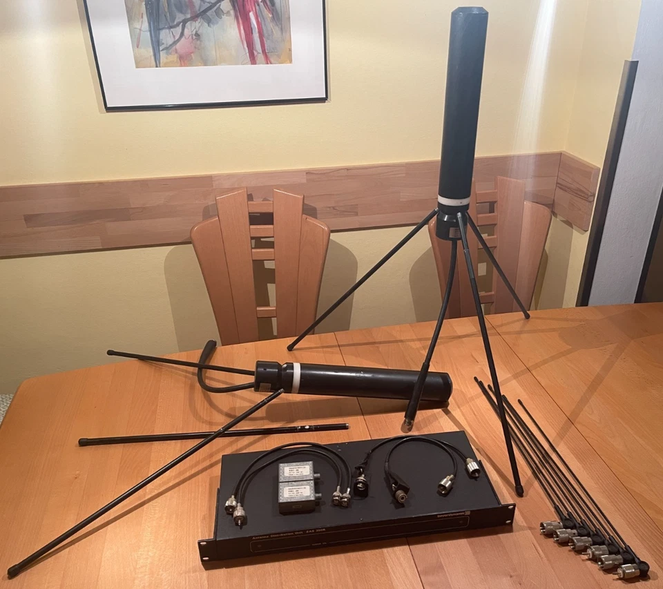 Aktiver Antennenverteiler Beyerdynamic ZAS 350R, 2x GPA 160 , viel Zubehör, VHF