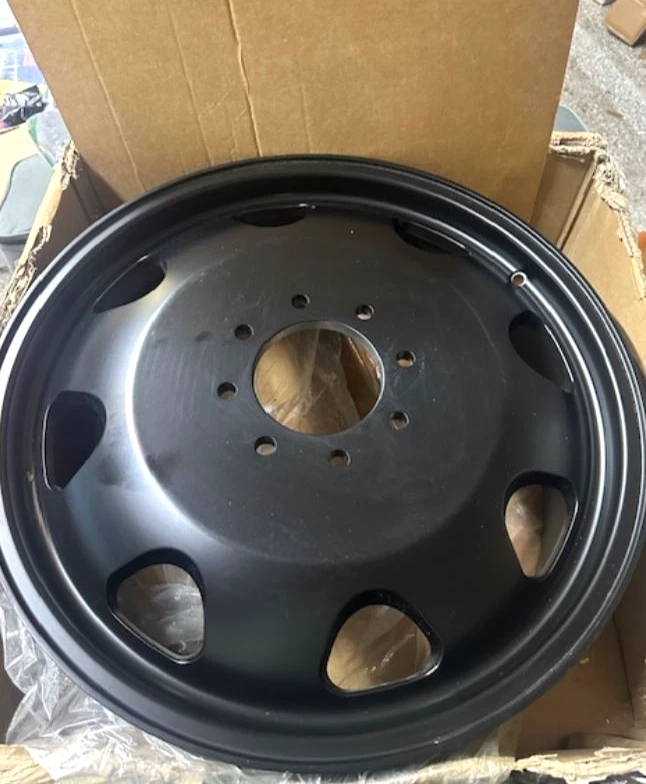 Cali Offroad 9110D Summit Dually 22x8.25 8x6.5 115mm Black 9110D-22881MBI115 - Image 2 of 4