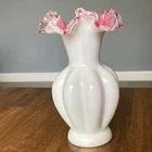VTG Fenton White & Peach Pink Crest Ruffled Art Milk Glass Melon Vase 6”