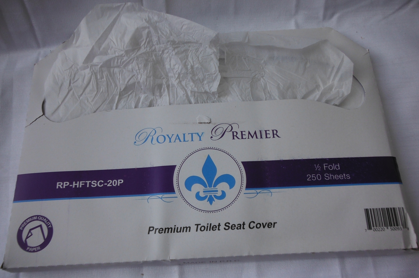 Royalty Premier Premium Disposable Paper Toilet Seat Covers 1/2 fold