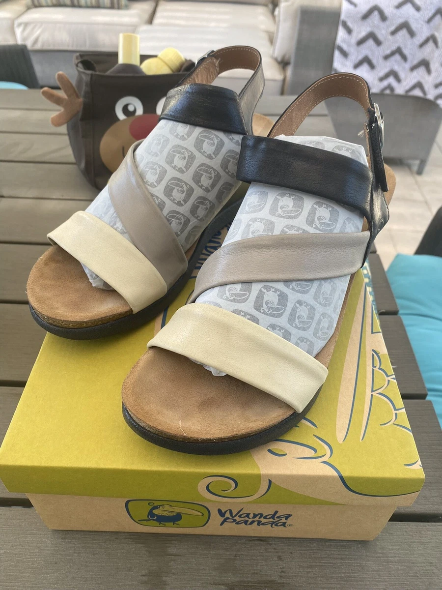 Meryl wedge best sale sandal