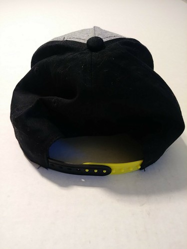 Batman Black Gray Yellow Youth Snapback Adjustable Hat Cap - Picture 2 of 3