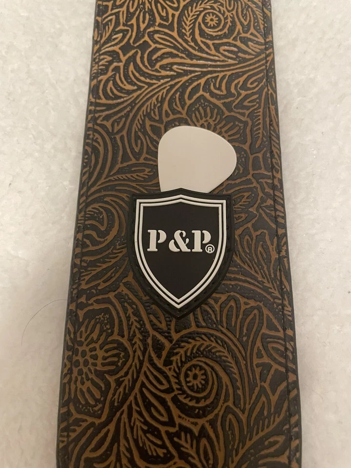 Correa para guitarra/bajo. "Vinilo PU de 2,5"" de ancho con patrón en relieve" Foto 3 de 4