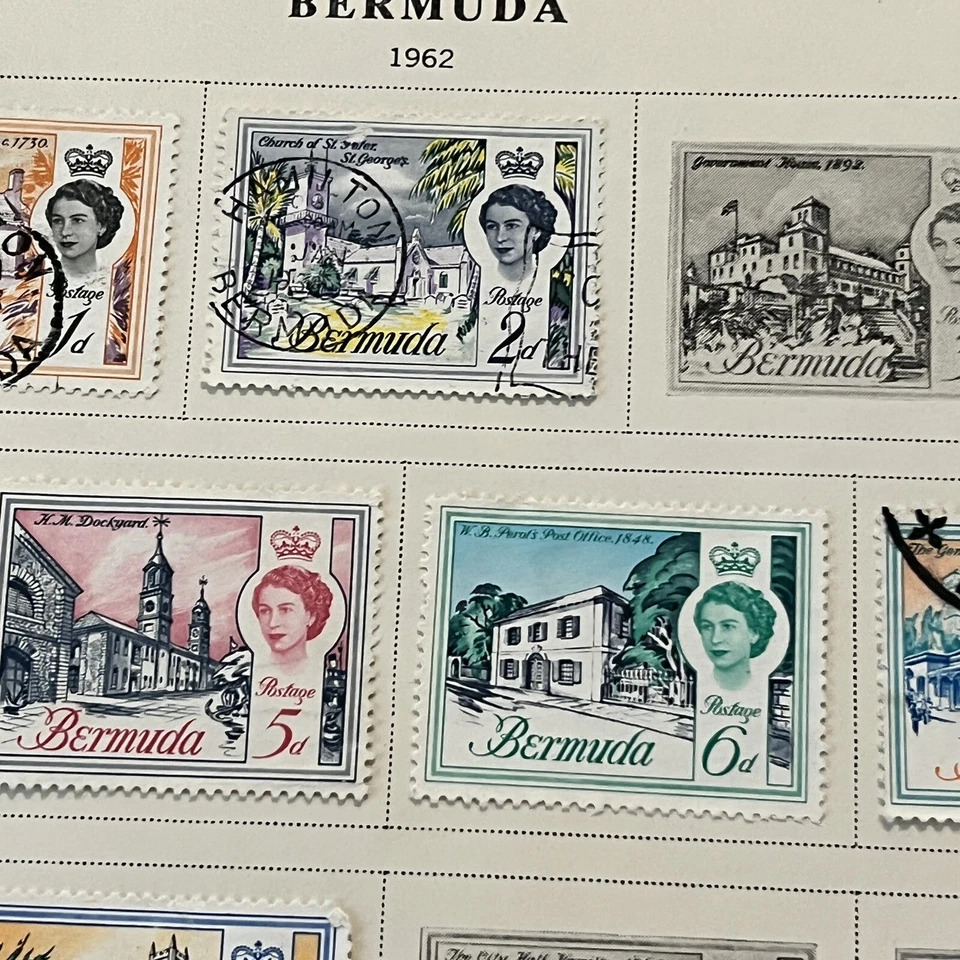BERMUDA ARCHITECTURE STAMPS SHORT SET ON ALBUM PAGE QUEEN ELIZABETH II - Image 4 of 4
