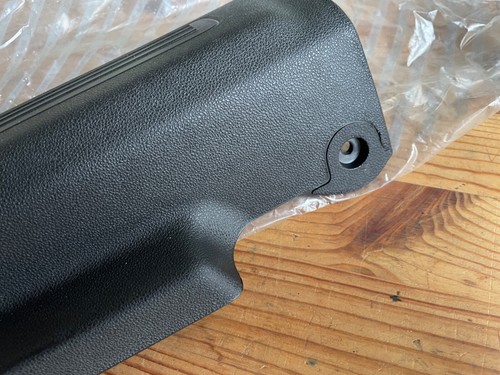 Fiat Grande Punto 05-13 NEW GENUINE RH front sill step trim 735418280 20D - Picture 2 of 7
