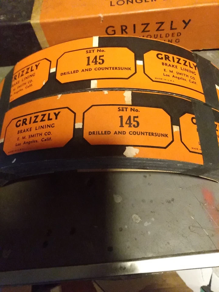 Dodge Plymouth DeSoto 1935 a 1937 revestimientos de freno Grizzly 1936 para dos ejes Foto 2 de 3