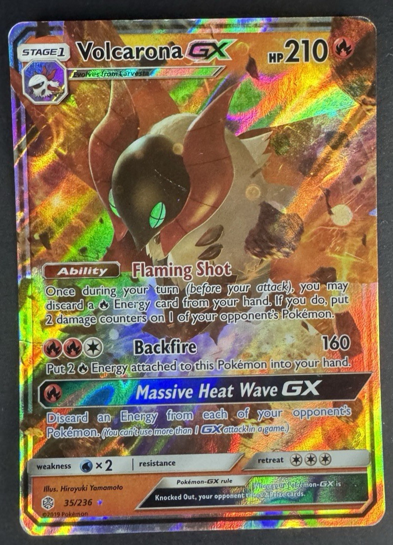 Volcarona GX 35/236 Holo Rare - SM Cosmic Eclipse - Pokémon TCG - MP