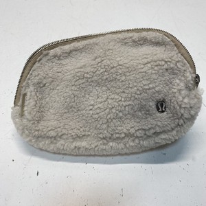 lululemon Beige Sherpa Fleece Everywhere Belt Bag 1L Crossbody Hip Pack