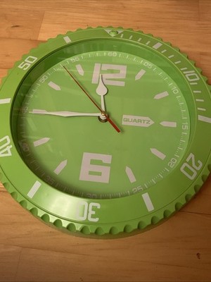 Wanduhr Armband Uhr Style Farbe Grün Quartz Wall Clock 30 cm RD255B