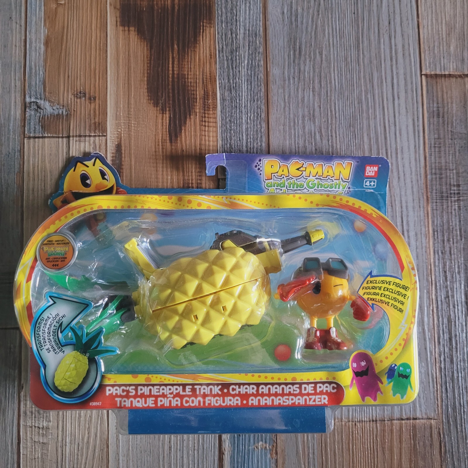 Pac-Man and the Ghostly Adventures Transforming Fruit Vehicle - Pac's Pineapple