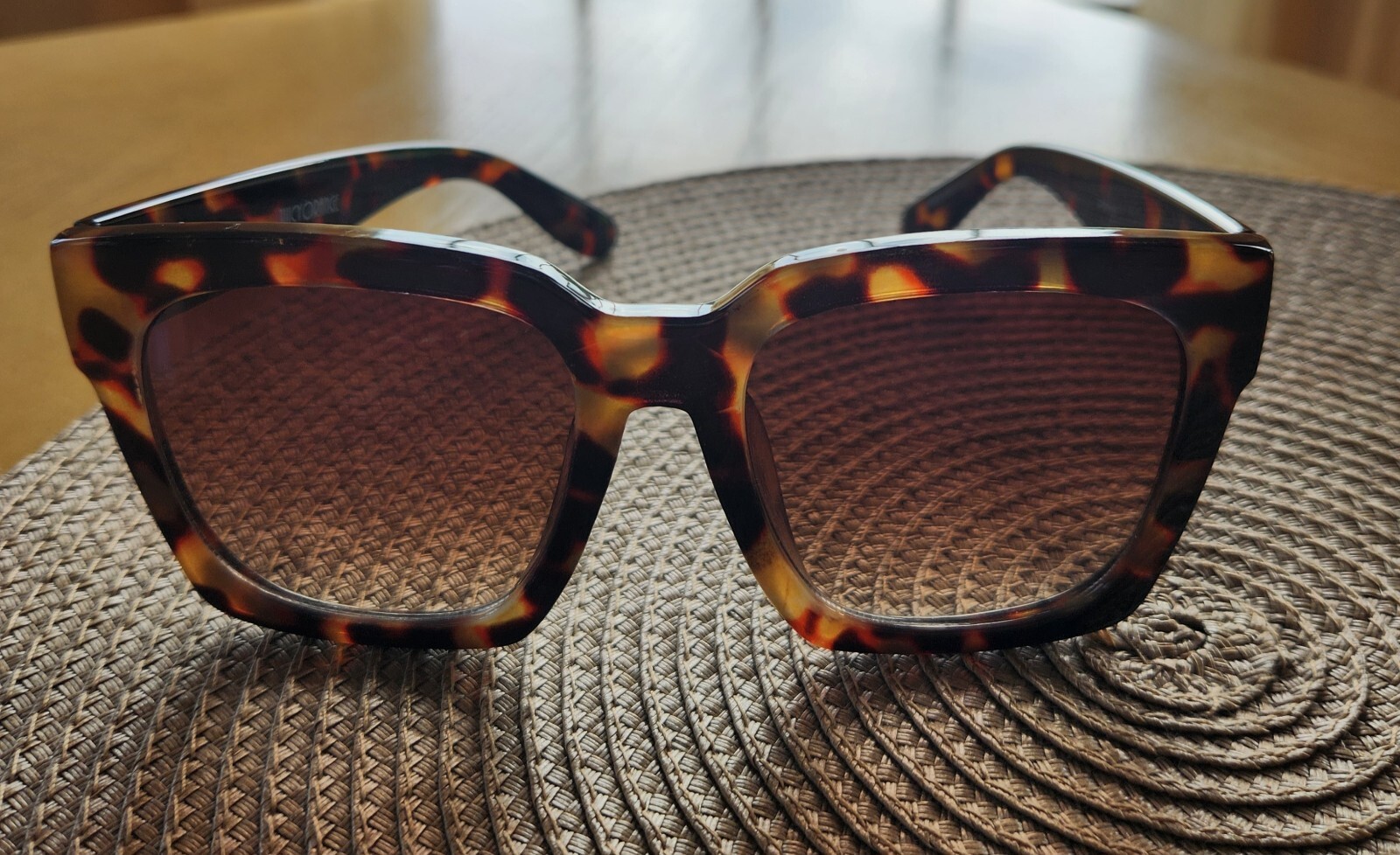 JuicyOrange Tortoise Brown Gradient Oversized Sun… - image 1