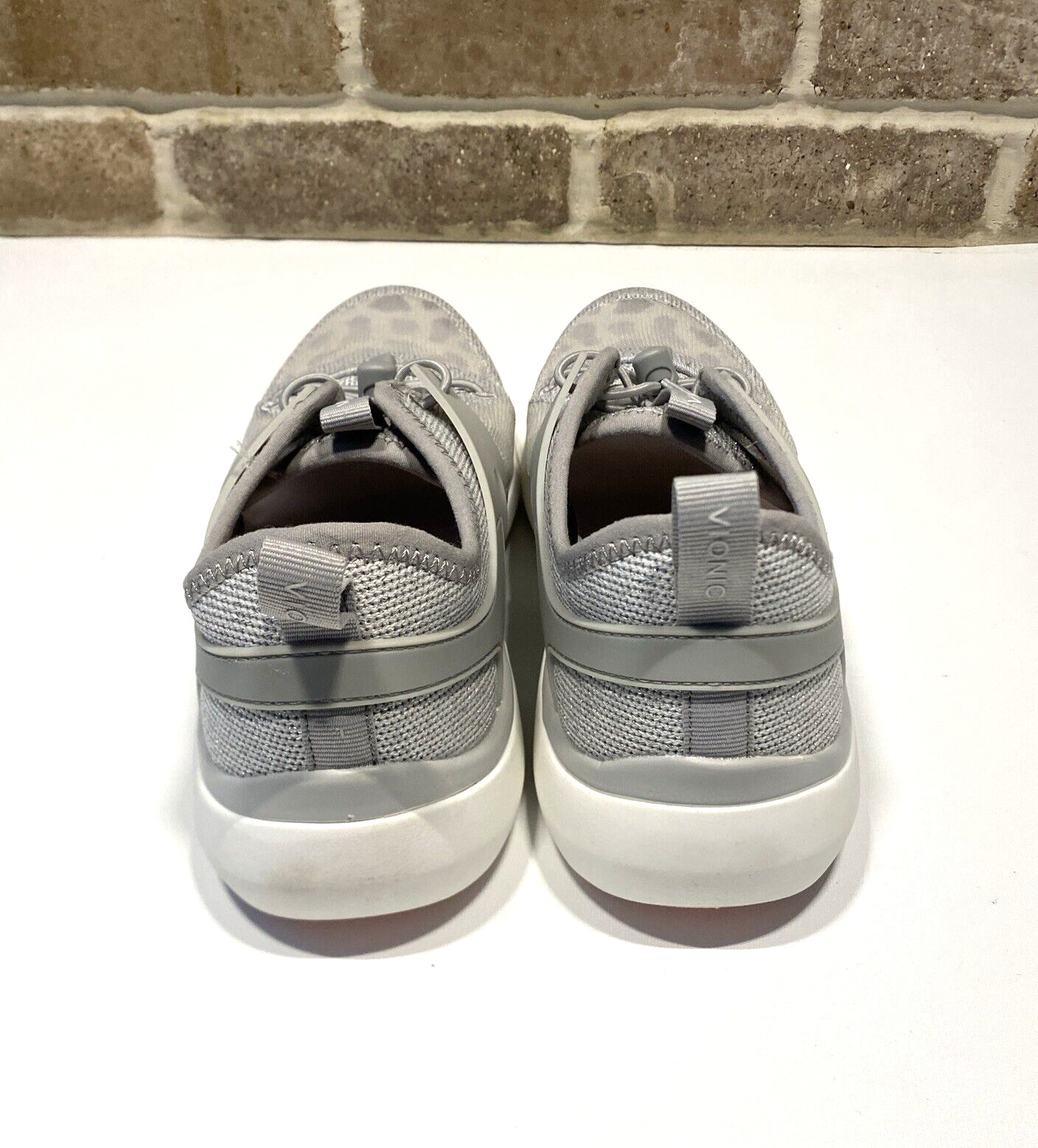 VIONIC Amalia Gray Lightweight Walking Sneaker Sh… - image 3