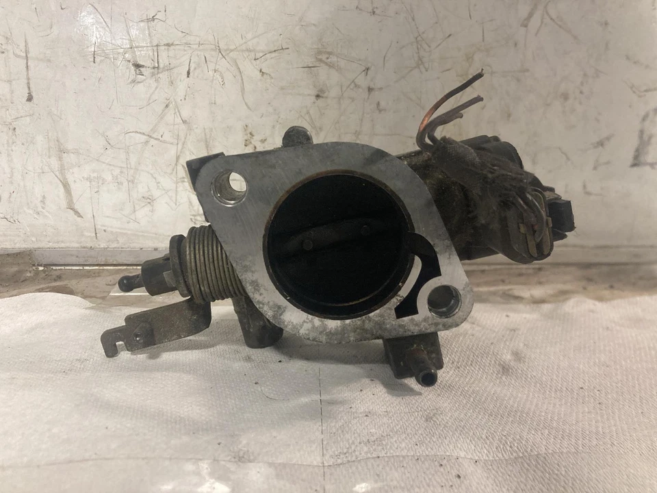 Used Right Fuel Injection Throttle Body fits: 1997 Chrysler Lhs Throttle Valve A Foto 4 de 4
