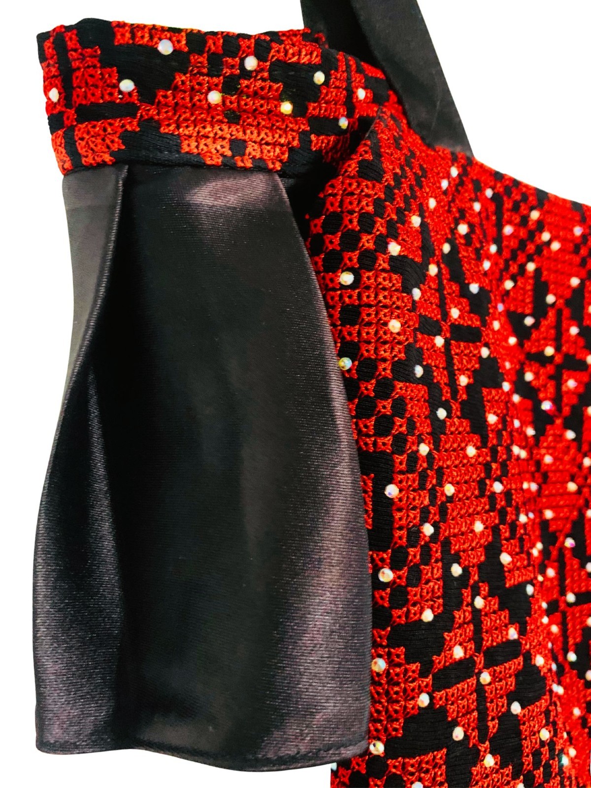 Festive Girl’s Maxi thoub Dress with Red Beads & Gold Accessories | Age 5–6 Y image 7