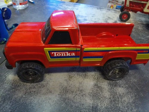 Vintage TONKA DODGE Pickup Truck  Red USA H062 Pressed Steel