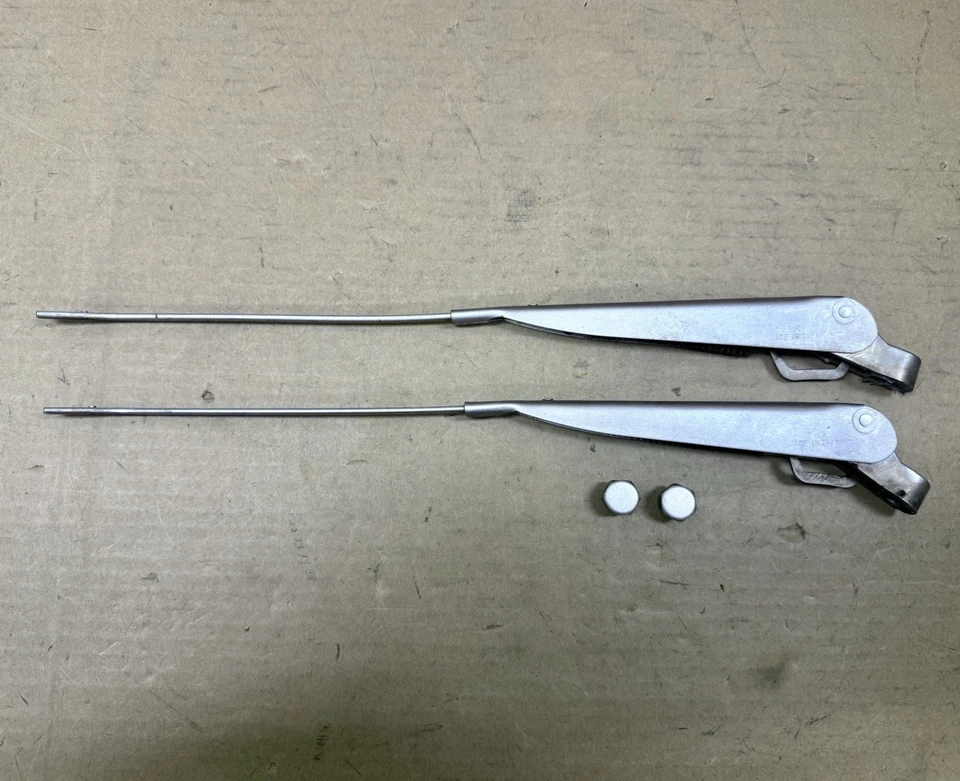 Brazos limpiaparabrisas para camión Datsun 620 1972-1979  Foto 2 de 4