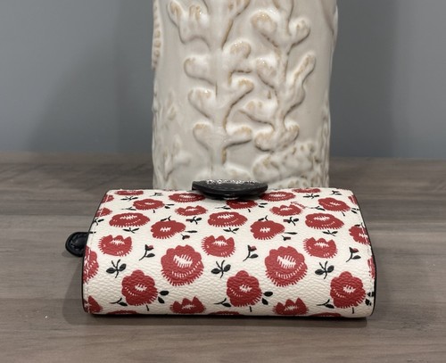COACH CBO38 Medium Corner Zip Wallet With Floral Print Silver/Chalk/Black/Red - Picture 7 of 15