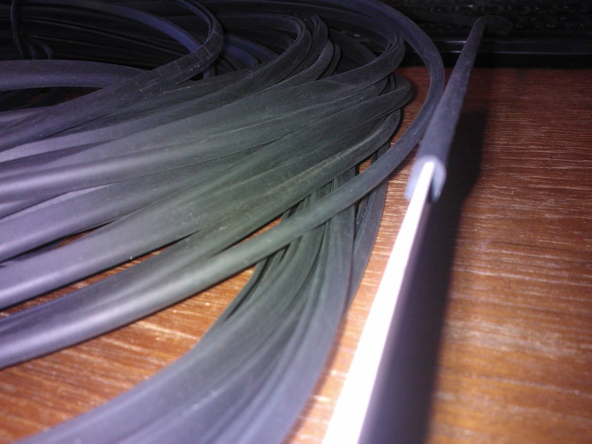 U-Shaped Rubber Edge Trim - Fits 3mm Thick Materials, 9.5mm Total Height