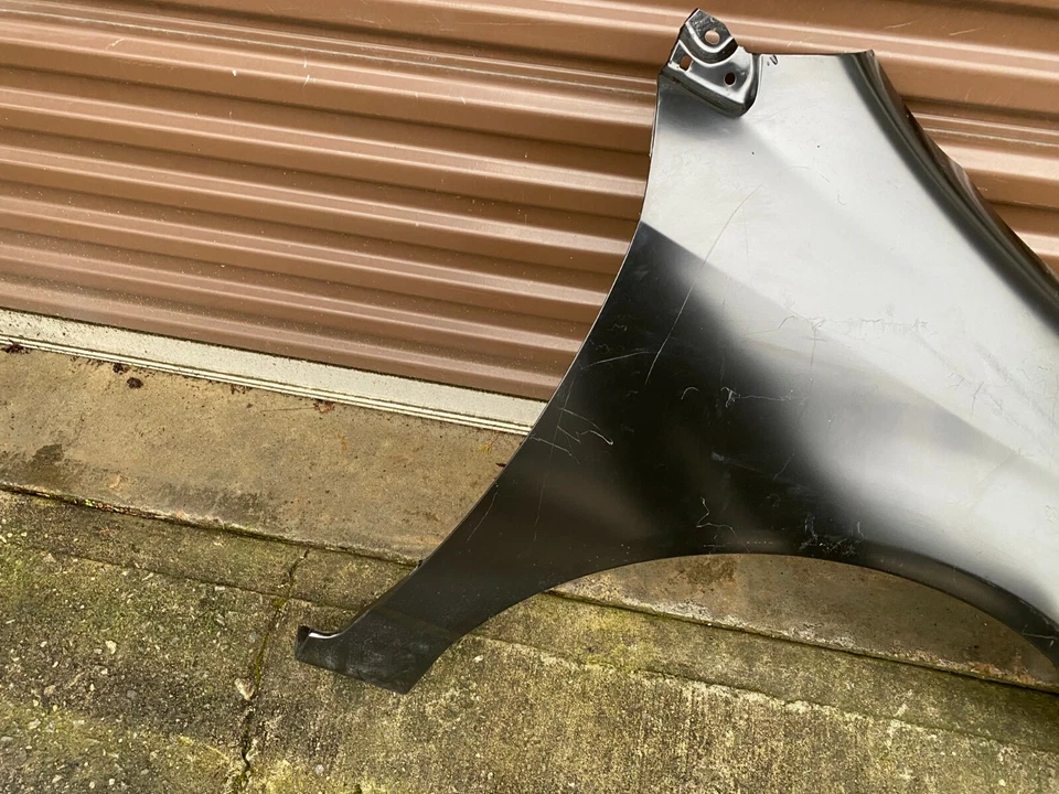 Toyota Corolla 2003 2004 2005 2006 2007 2008 guardabarros lado del pasajero derecho OEM  Foto 4 de 4