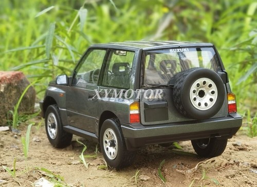 DORLOP 1/18 Suzuki Vitara Escudo Diecast Car Model SUV Toys Gifts White/Gray/Red - Picture 8 of 18