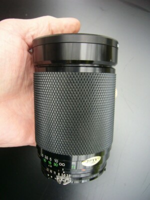 Objektiv - Soligor - C/D - ZOOM + Macro - 28 - 200mm - 1:3,8 ~5,5 - Durchm. 72