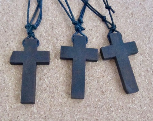 WOODEN CROSS NECKLACE PENDANT CHARM WOOD BLACK CORD JESUS CRUCIFIX MEN WOMEN - Picture 5 of 5