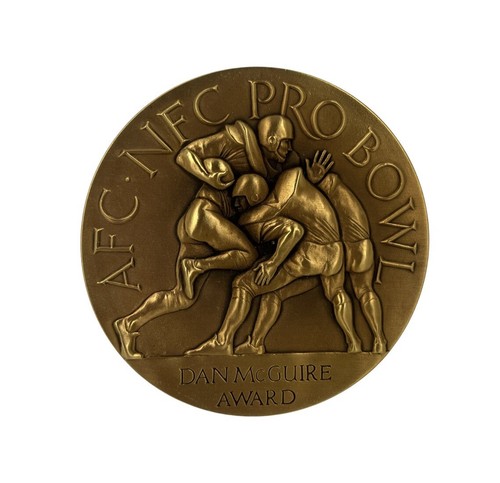 RARO - Auténtico Dan McGuire NFL Fútbol Profesional Tazón Lucita/Trofeo de Bronce - Imagen 3 de 11