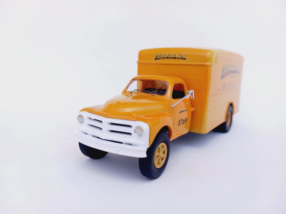 1/50 o scale 3d printed 1954 Studebaker box van truck handmade custom kitbash - Image 3 of 4