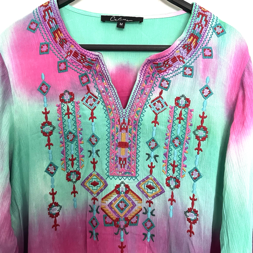 Top túnica Calessa para mujer M boho campesino colorido bordado manga lengüeta enrollable - Imagen 3 de 6