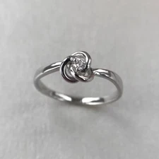 Lab-Created CVD Diamond Amazing Knot Flower Design Party Ring In 10K White Gold