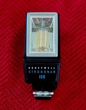 Honeywell Strobonar 100 Shoe Mount Strobe Flash for Film Camera Hot Shoe
