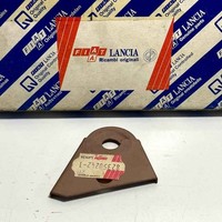 Halterung KotflüGel Vorne Lancia Delta Original 82350242