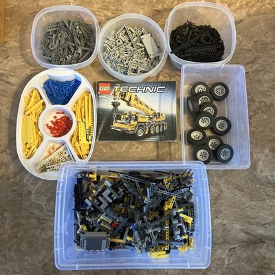 LEGO TECHNIC: Mobile Crane MK II (42009) Mostly Complete