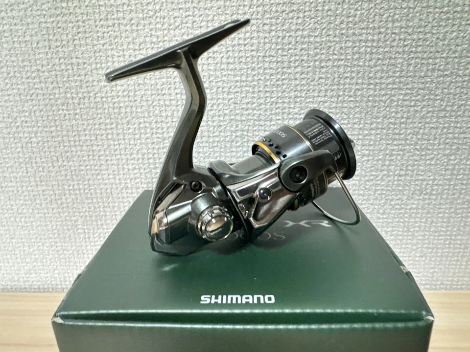 Spinnrolle 23 Cardiff XR C2000S Übersetzung 5,1:1 Angelrolle Originalverpackt - Bild 4 von 4