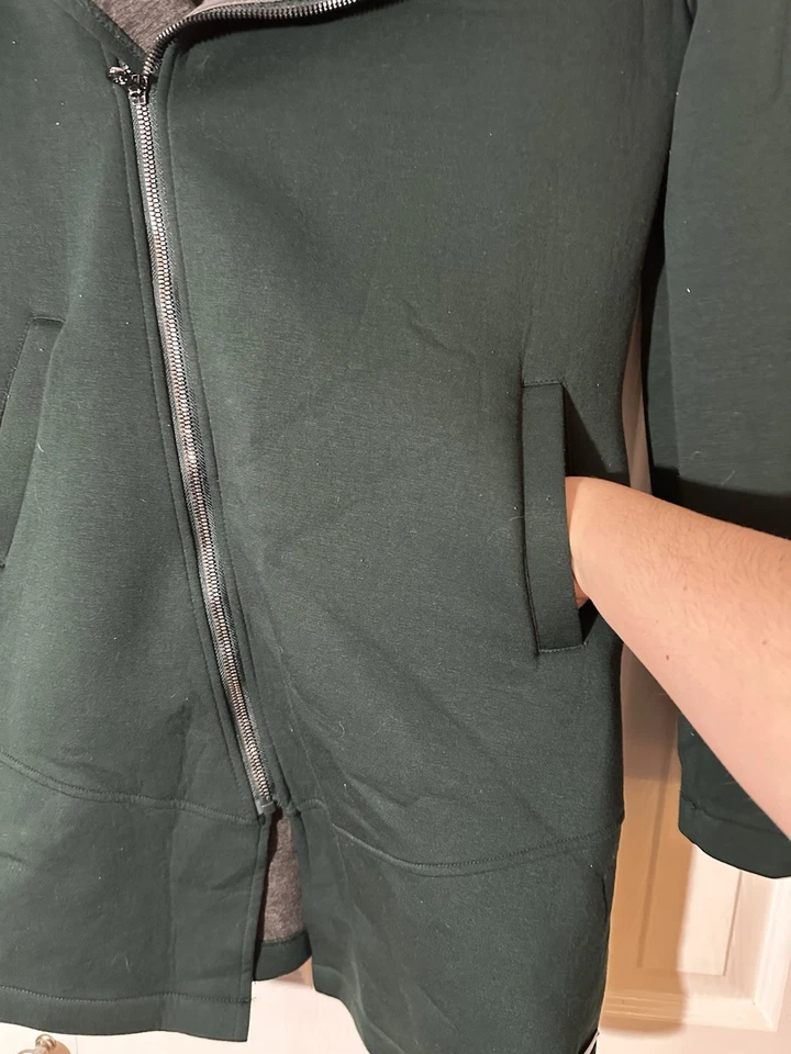 Chaqueta Betsey Johnson Performance para mujer XS verde con capucha asimétrica elástica Foto 4 de 4