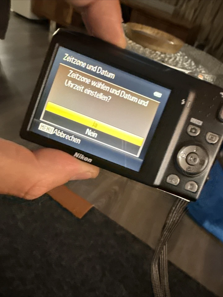 Nikon COOLPIX S3100 14.0MP Digitalkamera - Silber Ohne Kabel Gebraucht, Foto 4 von 5