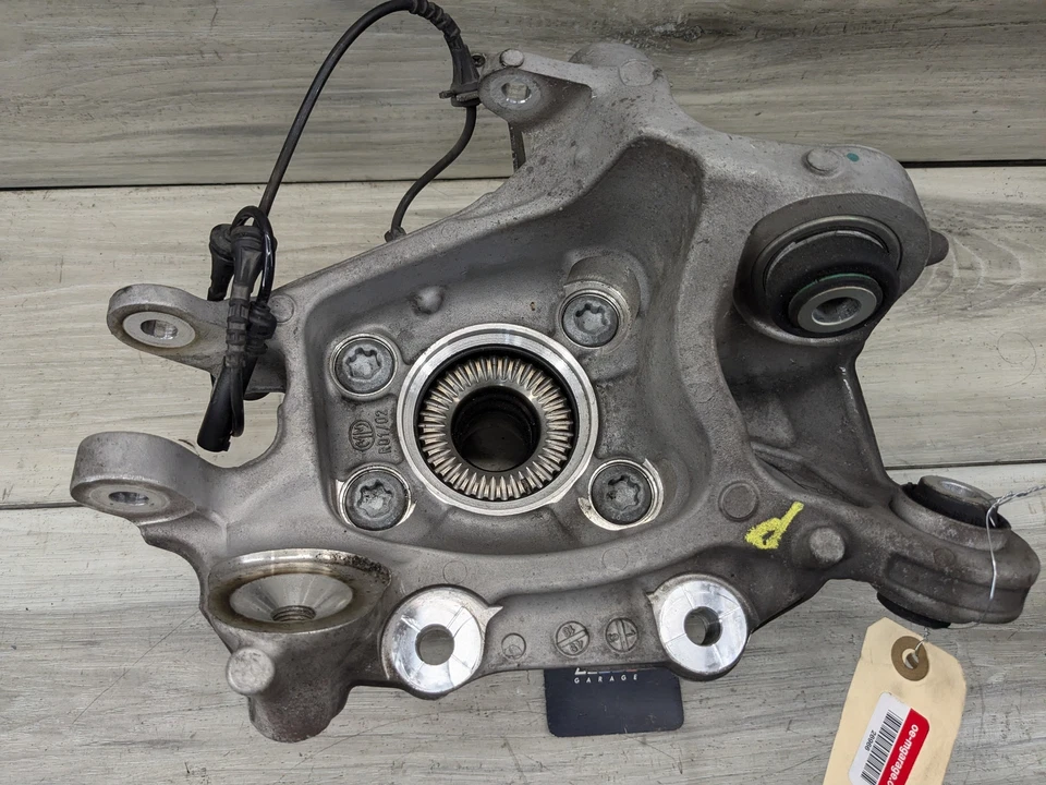 OEM BMW G29 Z4 REAR Right Passenger Side Hub Spindle Knuckle Bearing - Image 4 of 4