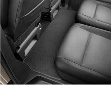Original VW T5 T6 Multivan Premium Fußmatte Velours 1. Sitzreihe MITTE 7E0061273